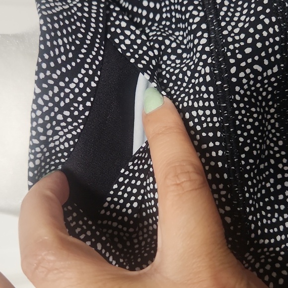 Lululemon Free Spirit Alpine White Black Leggins - Picture 6 of 11